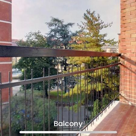 Metro Famagosta - Luminoso Appartamento Con Balcone Free Wifi & Parking Milánó Kültér fotó